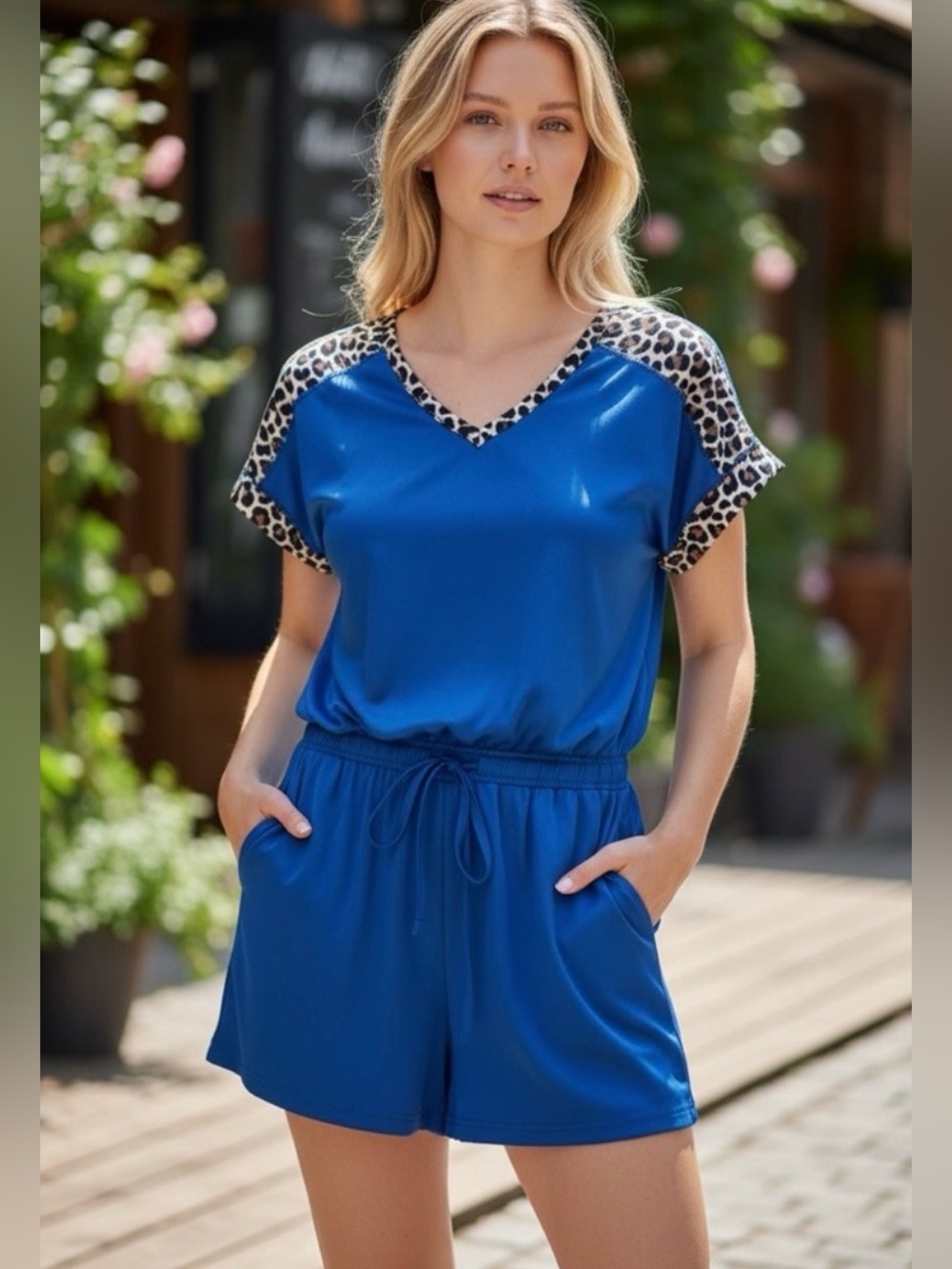 New Umgee Blue Top with Leopard-Trim navy Neckline Romper P2P 21
